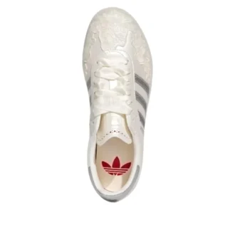 Adidas Samba OG “Branco Giz Prateado Metálico”